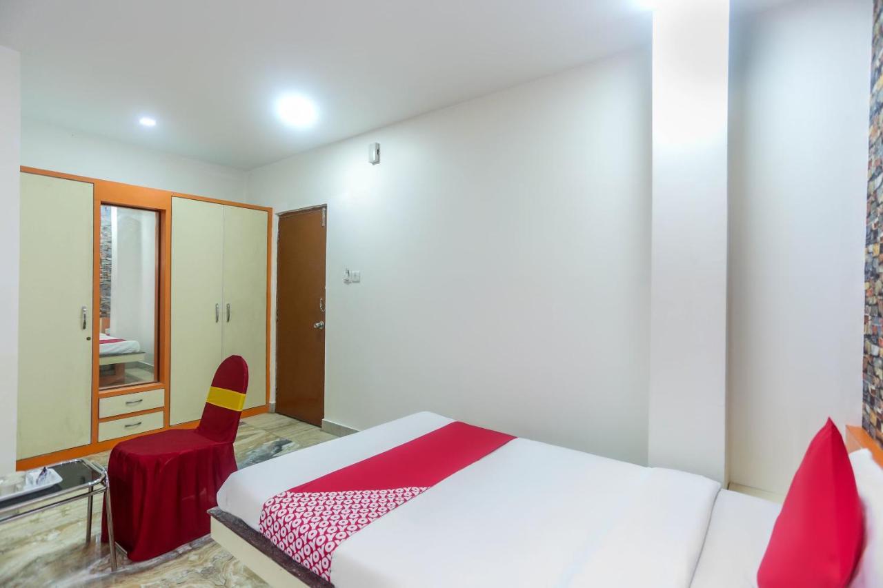 Oyo 60771 New Puri Hotel Exteriör bild