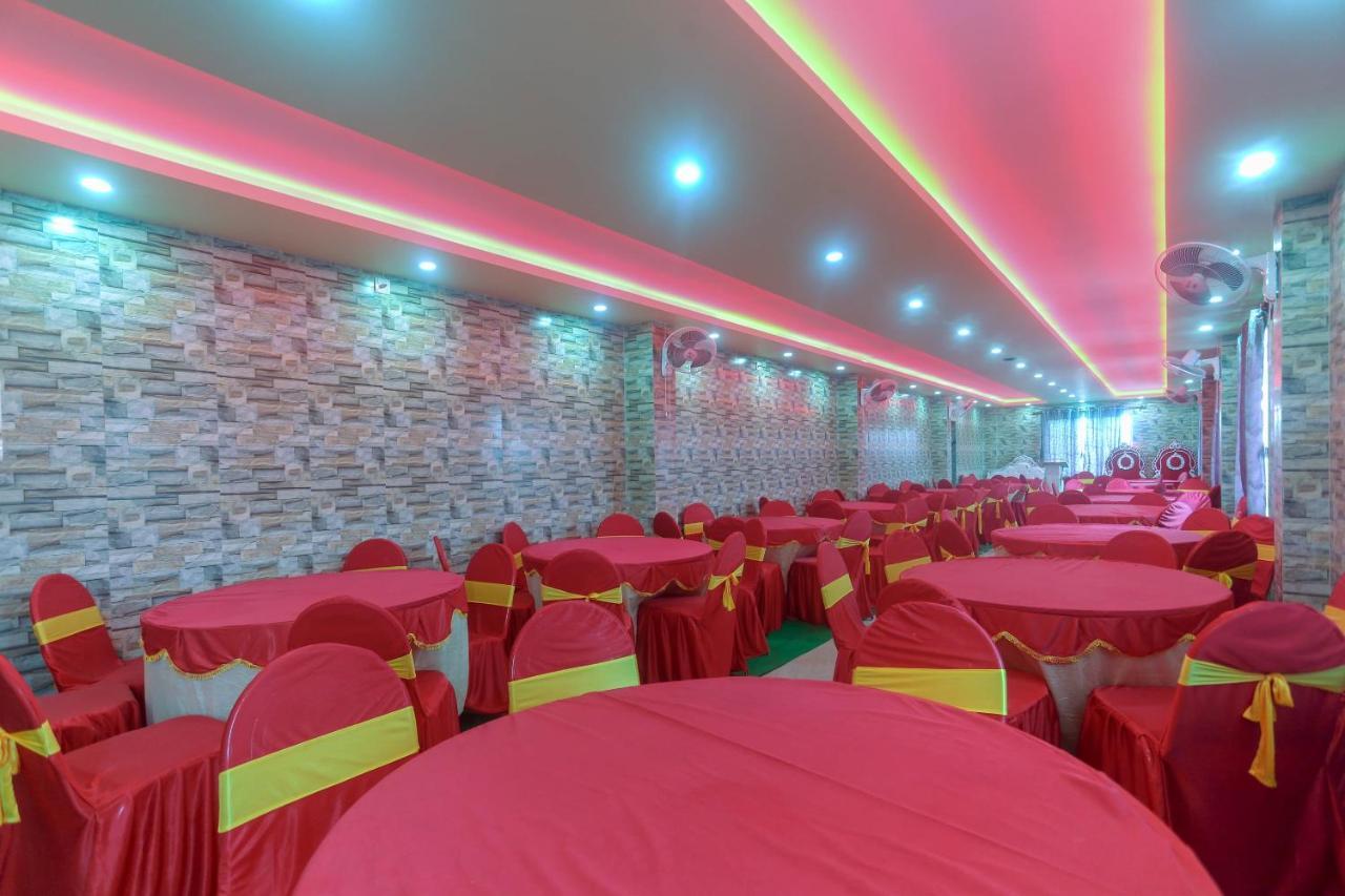 Oyo 60771 New Puri Hotel Exteriör bild